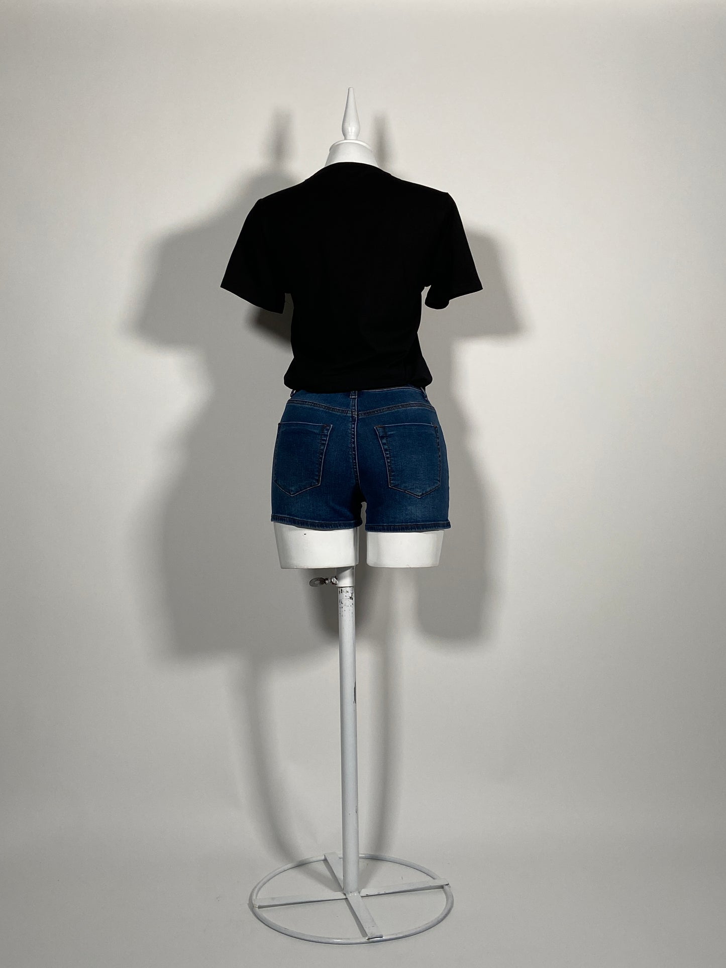 Short Low Demin