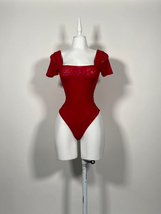 Body mesh rojo